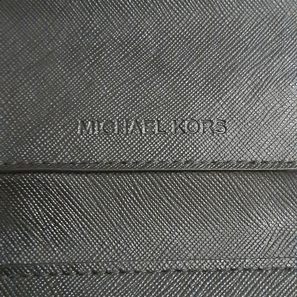 Michael Kors black saffiano leather small wallet - Picture 14 of 15